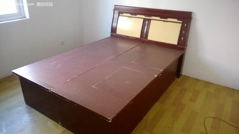 [已出]转 1米5宽 2米长双人床 - 200元 租房神器